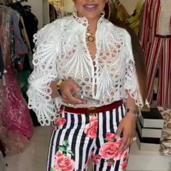 White Blouse S,M and XL - Picture 2 of 16